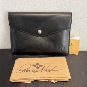 Patricia Nash | Black Leather Wallet/Clutch w/ Dust Bag ✨